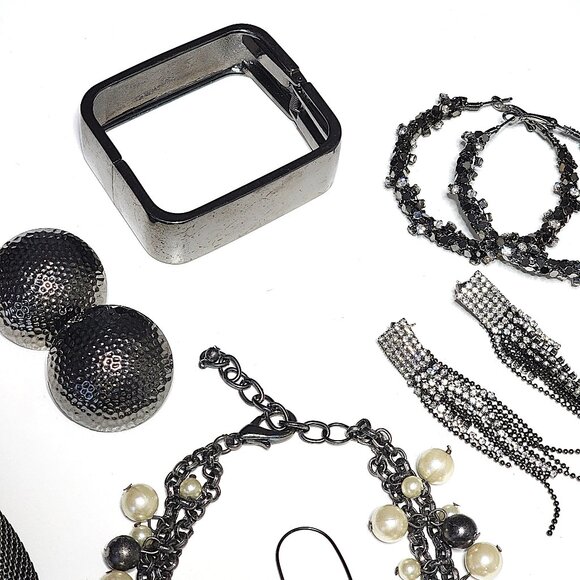 Gunmetal metallic gray jewellery bundle - Picture 5 of 9